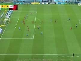 L'arrêt magnifique de Santos contre Grêmio. Dugout