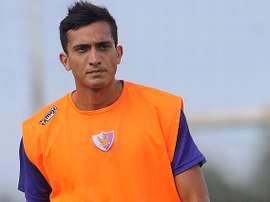 El defensor Maximiliano Perg, durante un entrenamiento con Fénix. Tenfield