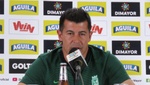 Almirón estalló y cargó contra los árbitros