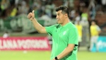 Los palos iluminan al Nacional de Almirón