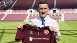 El Hearts ficha al prometedor Bobby Burns
