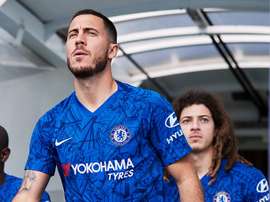 Mikel é um grande fã do talento do belga. Twitter/ChelseaFC