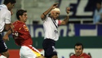 Un futbolista chileno se tatúa los escudos de sus 16 ex equipos