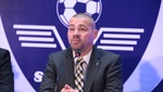 Le cesan, se va a despedir de la plantilla borracho y casi termina a golpes