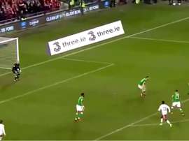 O momento do segundo gol do meia da Dinamarca. Twitter