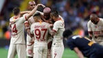 Cinco goles, tres expulsiones y un triunfo sobre la bocina