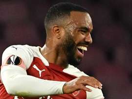 Lacazette a inscrit un doublé face à Valence. Goal