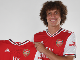 Veja quem imitou David Luiz e se transferiu para um rival. Goal