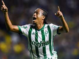 Keno scored Palmeiras' first. GOAL