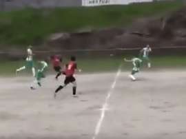 En el fútbol modesto también hay goles a lo Messi. Youtube