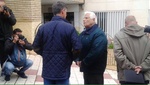 El presidente de El Palo visita al agredido y asegura que no puede controlar a