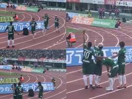 Kazama comemorando gol. Captura