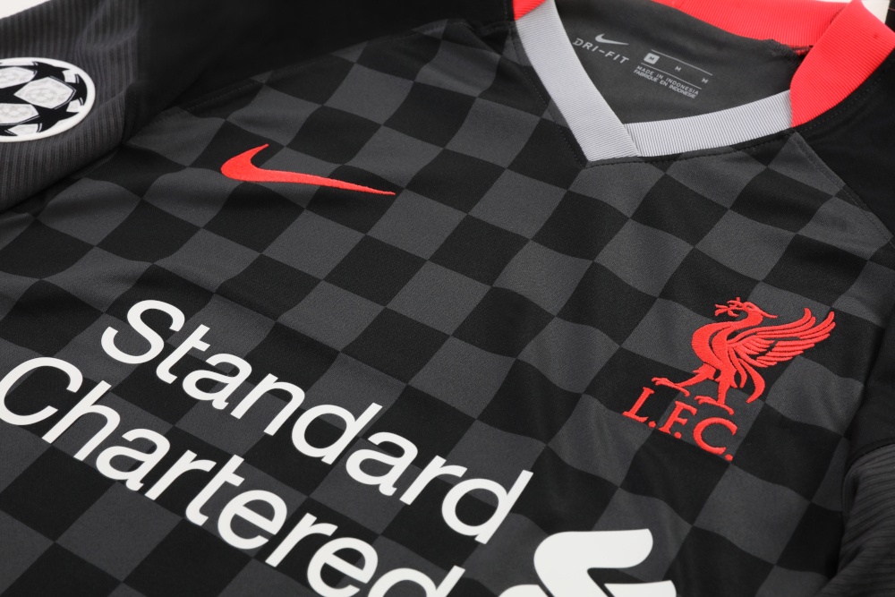 camiseta liverpool 2021 negra