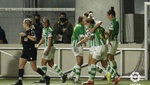 La fe de Ángela Sosa le vale al Betis para tumbar al Valencia