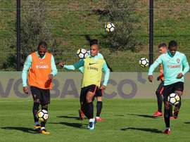 A concorrência na Seleção portuguesa é muita na posição de Nélson Semedo. Twitter/FPF