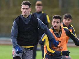 Marcelo Allende, detrás de Xhaka y Alexis, podría quedarse en el cuadro londinense. ArsenalFC
