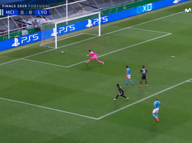 Maxwell Cornet ouvre le score pour Lyon. Capture/MovistarLigadeCampeones