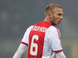 Mike van der Hoorn ficha por el Swansea. Ajax