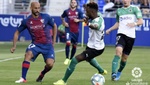 Luca echó el cerrojo, pero Ivi lo rompió