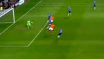 ¡Babel repitió la jugada, pero de cabeza, para marcar el segundo!