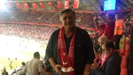 El segundo técnico del Akhisarspor, desvanecido en pleno partido